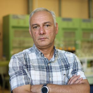 Ელიზბარ Ელიზბარაშვილი